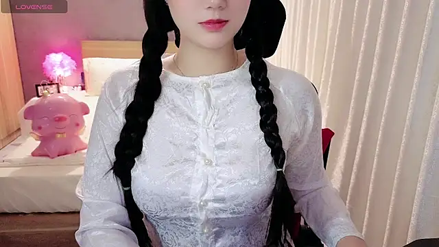 JENNIE-16 – Live XXX-chat