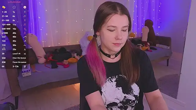 Mira_Falls Adlı Modelin Canlı XXX Sohbeti