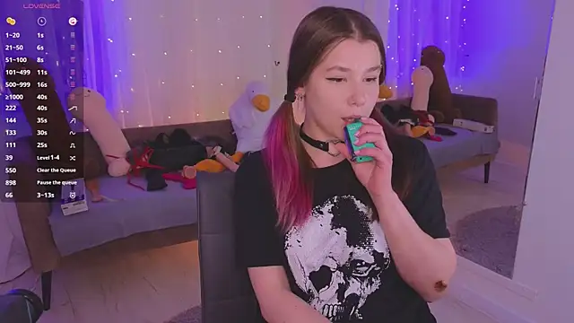 XXX chat uživo modela Mira_Falls