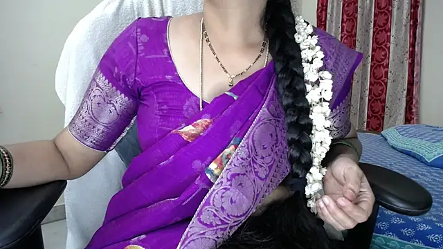 Sexy_HouseWifee: онлайн-секс-чат