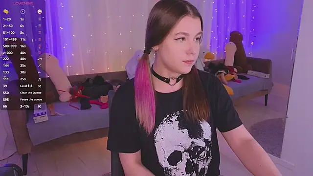 Mira_Falls Adlı Modelin Canlı XXX Sohbeti