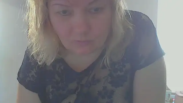 Lusi-777 Chat XXX in diretta