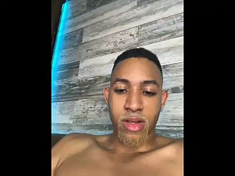 B_Wildn Live XXX chat