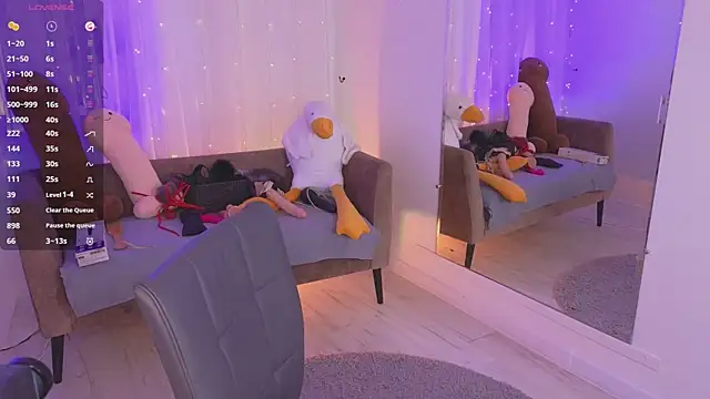 Mira_Falls Chat XXX in diretta