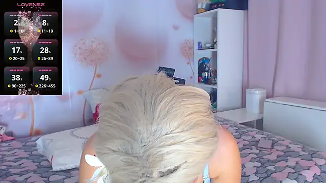 Chat +18 de mooncandygirl ao vivo