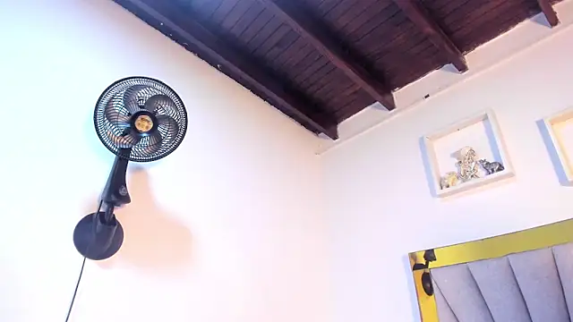 Онлайн чат XXX vahiolet_fuentes