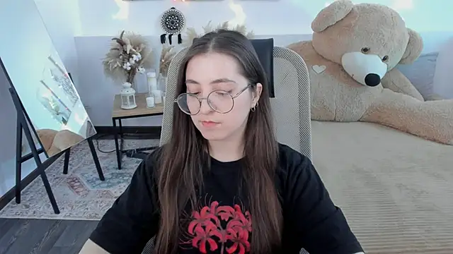 VirtuallVoyant 라이브 XXX 채팅