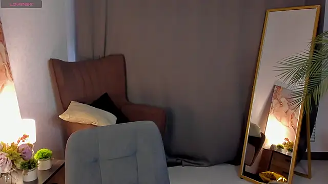 LeticiaRomano's Live XXX Chat