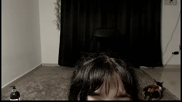 lizzy-c-e-e 现场XXX聊天