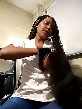 XXX chat uživo modela SITHANDRAH