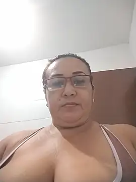 Nini_Love_ Chat XXX in diretta