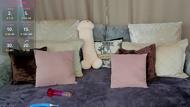 EmmaSilversX: онлайн-секс-чат