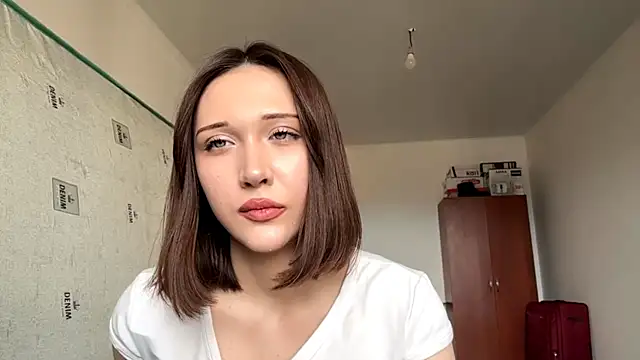 kiravings Chat XXX in diretta