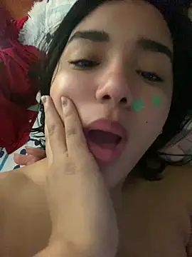 valvam_: διαδικτυακό σόου στην κάμερα