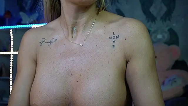 anneswhite live XXX chat