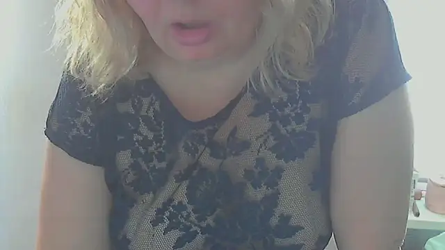 Chatroom XXX en direct de Lusi-777