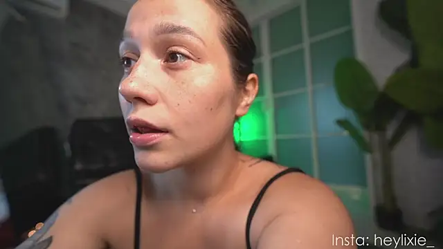 heylixie__n Live XXX chat