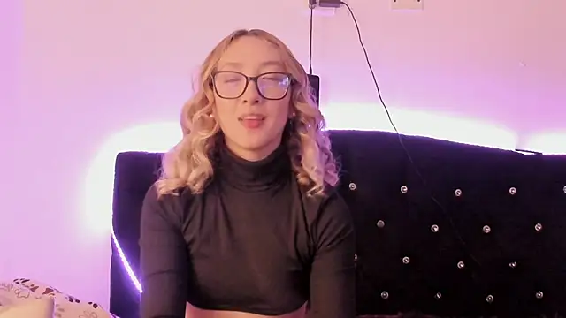 Laurenn_Sweet: απευθείας συνομιλία ΧΧΧ