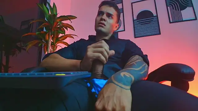 ALPHA_DOMINUS_: вебкам-шоу