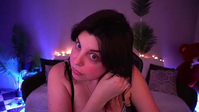 MirandaWong's Live XXX Chat