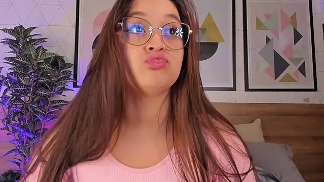 MiaKay1 Chat XXX in diretta