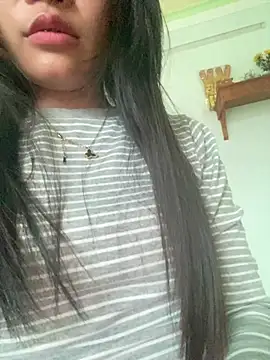 Show modela hello_mie na web-kameri