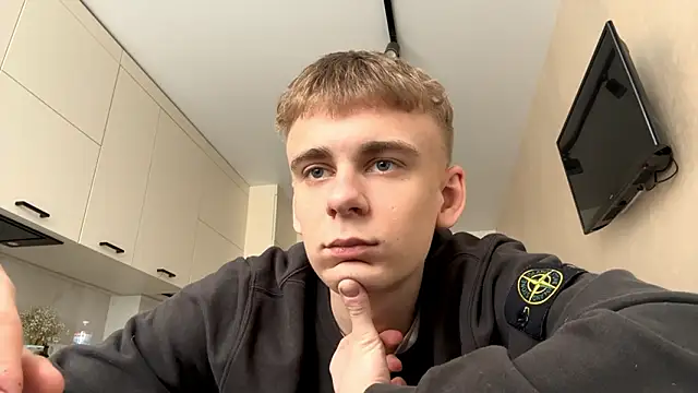 SoloFury élő XXX-chatje