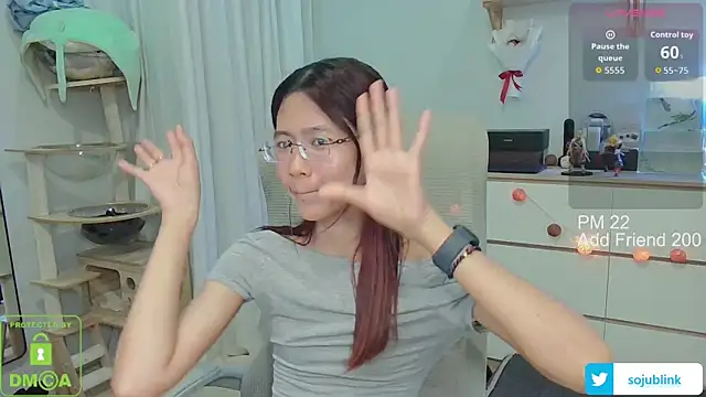 littlemiilkn Live XXX chat