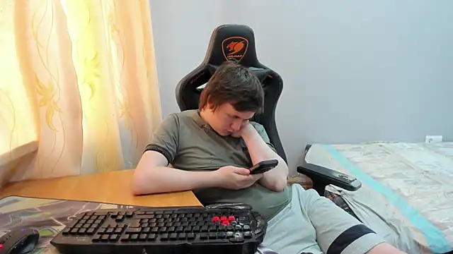 iliaskrislove webkamerás műsora