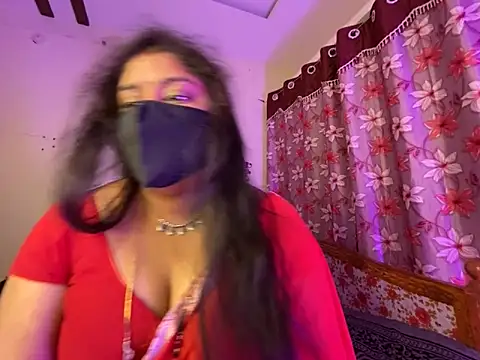 LouleyRaniin Live XXX chat