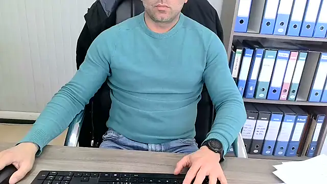 Pokazy przed kamerką – Evasionee