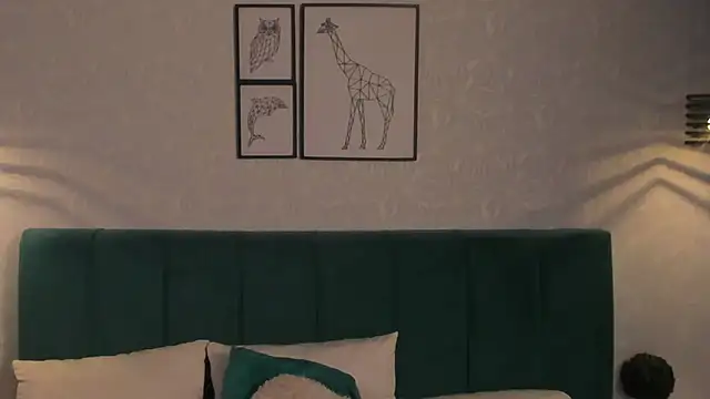 ninna_curly 现场XXX聊天