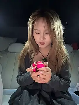 Chat +18 de yuki_june ao vivo