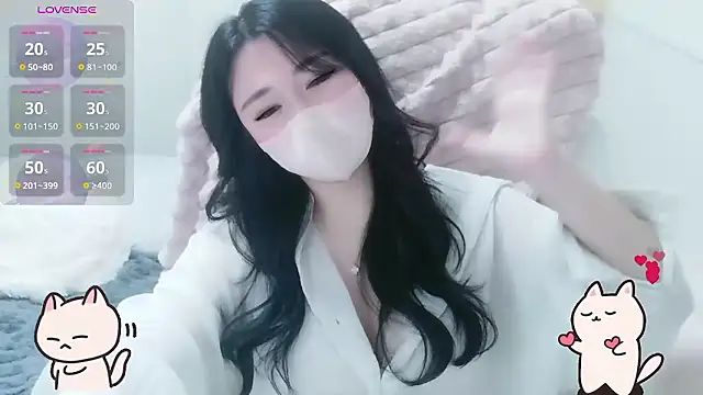 Hibikiii_'s Live XXX Chat