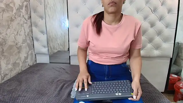 VALENTINA3x Live XXX-Chat