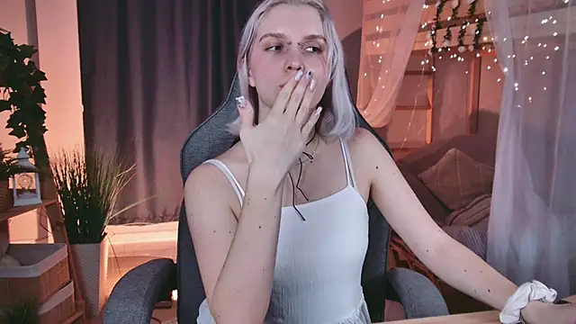 BethanyCloud: онлайн-секс-чат