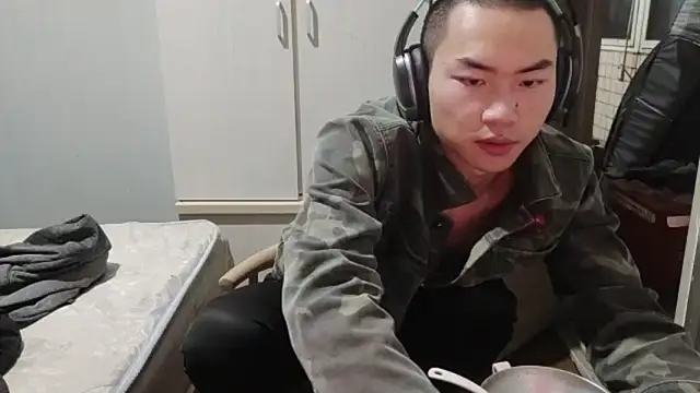 dyjdddttjのライブXXXチャット