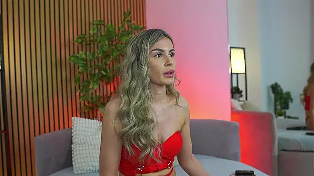 Avril_Cyrus Adlı Modelin Canlı XXX Sohbeti