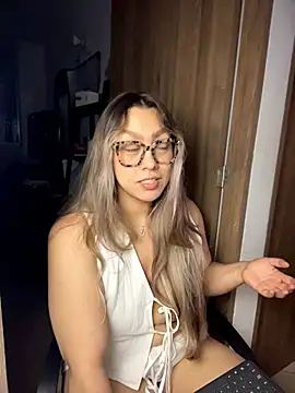 Chat +18 de Im_sophiie ao vivo