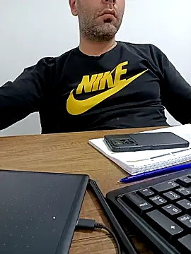 Yaman_33のライブXXXチャット