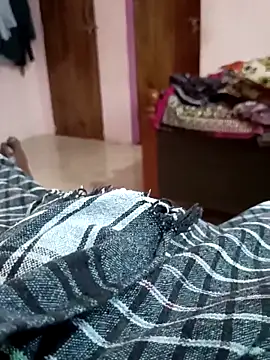 Show modela desicpl26 na web-kameri