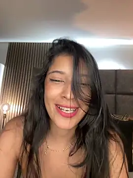 BrigitteVons Adlı Modelin Canlı XXX Sohbeti