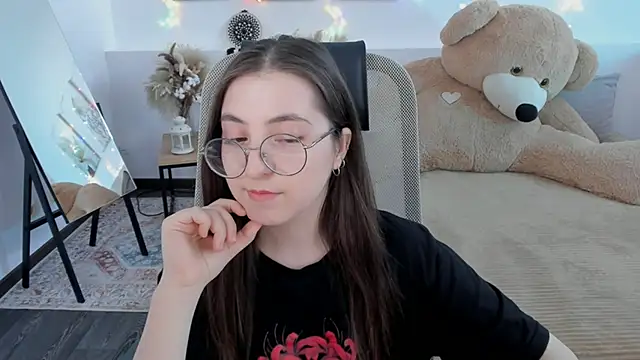 VirtuallVoyant 라이브 XXX 채팅