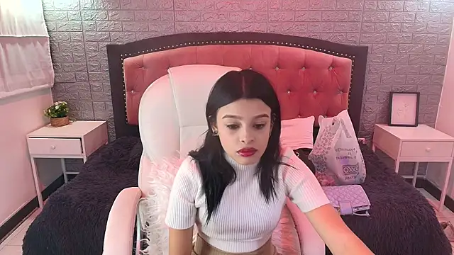 mia_velvetk Adlı Modelin Canlı XXX Sohbeti