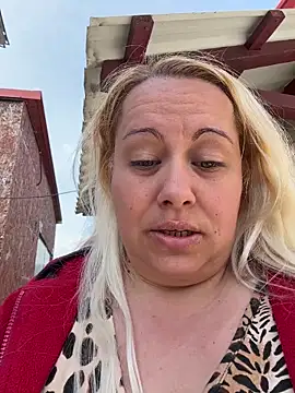 SabinaSweety Adlı Modelin Canlı XXX Sohbeti