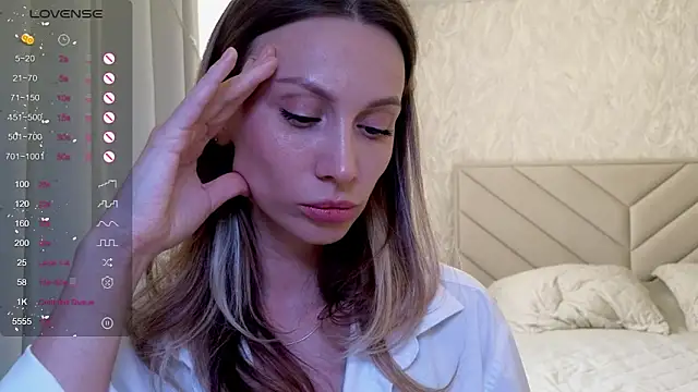 Alice_Wonders' Live XXX Chat