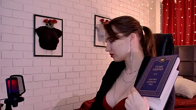 Chat XXX en directo de TessaMill