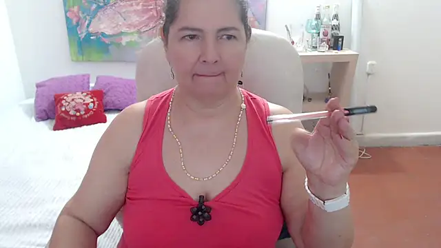 leonela_69's Live XXX Chat