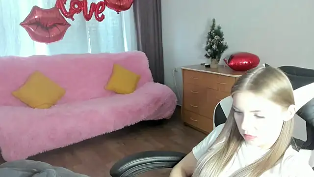 HitGyrl's Live XXX Chat