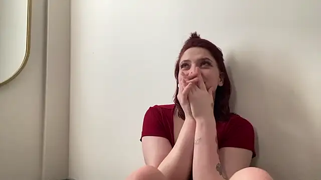 redhead_rayn Live XXX chat